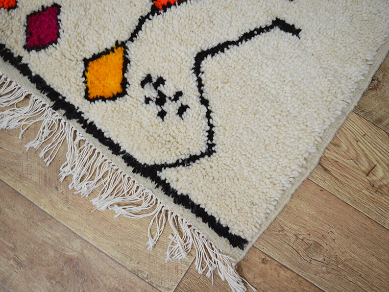 Handmade moroccan berber carpet 255 x 156 cm