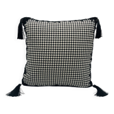 Square cushion, cover and insert, black and white. Model "Tatiana".