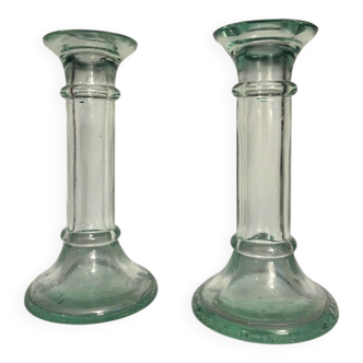 2 candlesticks