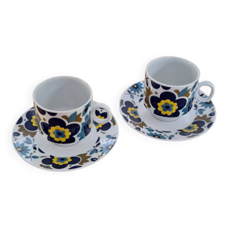 2 blue flower porcelain coffee cups