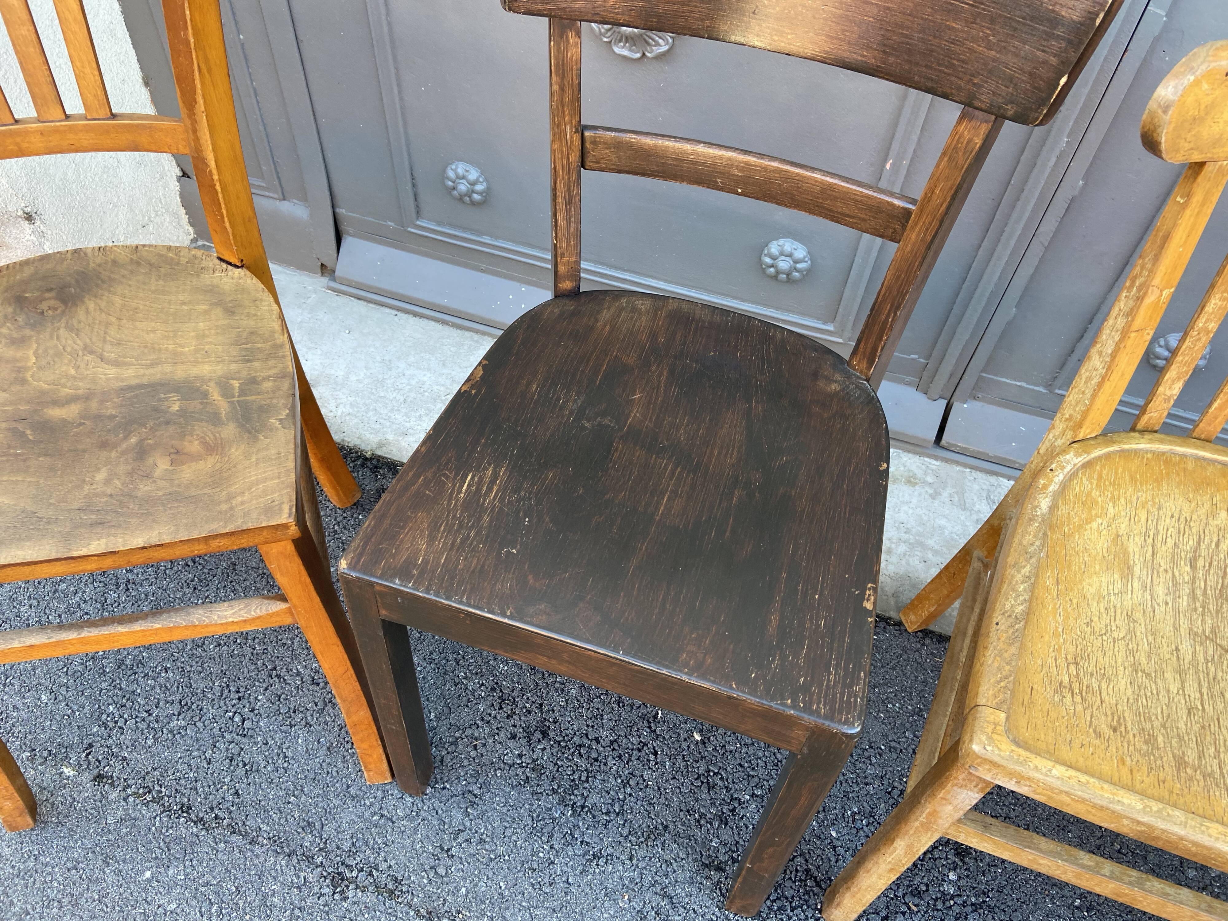 4 vintage curved wooden bistro chairs