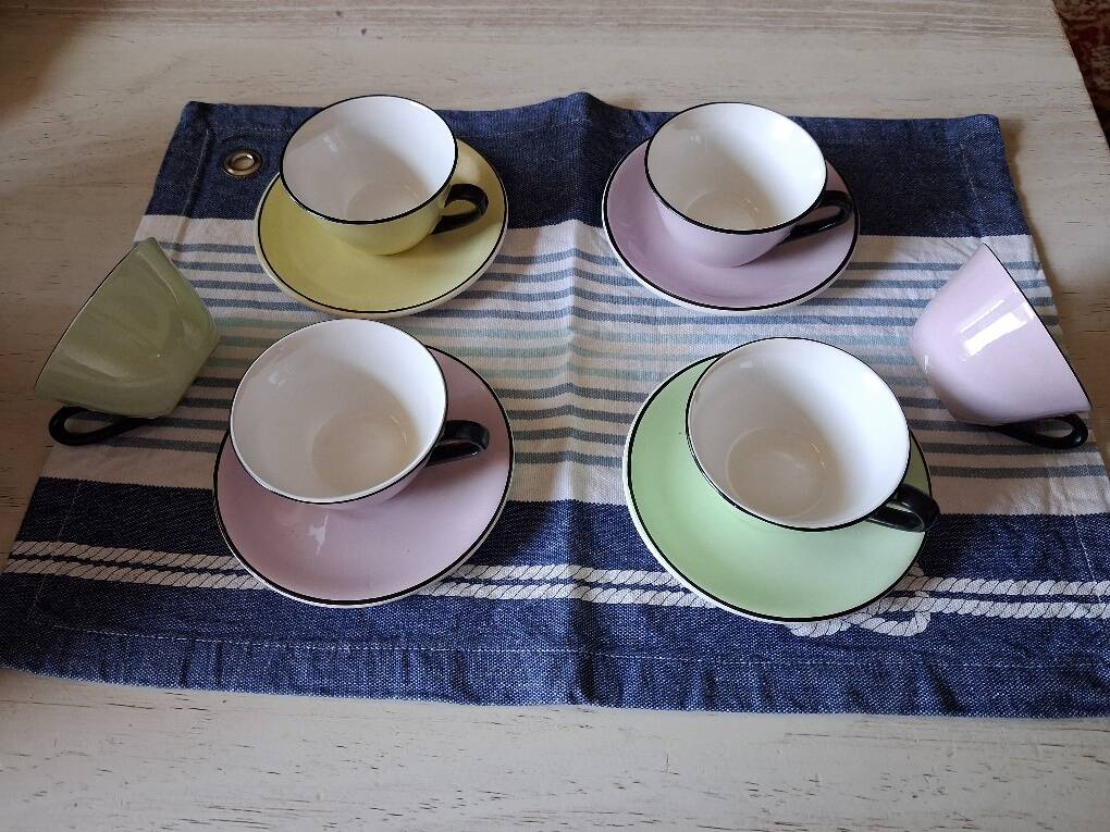 4 cups and saucers Moulin des Loups