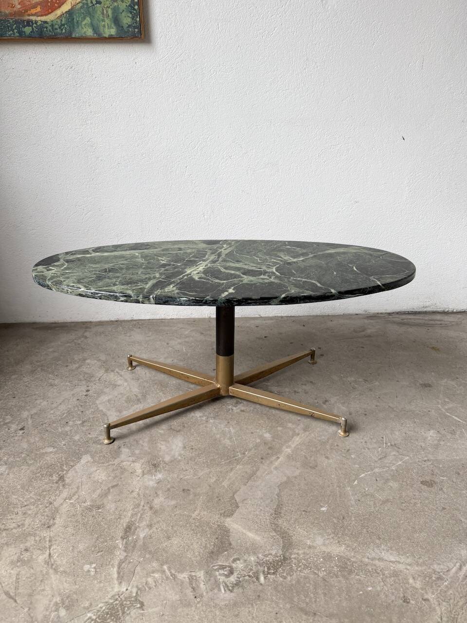 Table basse en marbre vert et laiton par Michel Kin pour Arflex