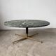 Table basse en marbre vert et laiton par Michel Kin pour Arflex
