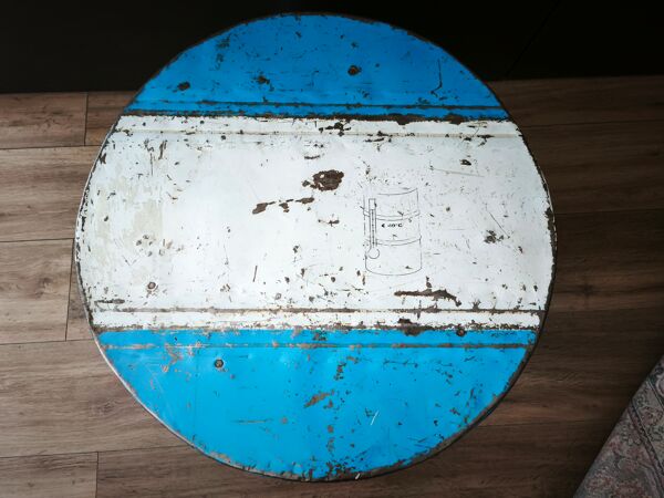 Table basse vintage en tôle de bidon industriel