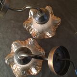 2 sconces with tulips skirted white and yellow