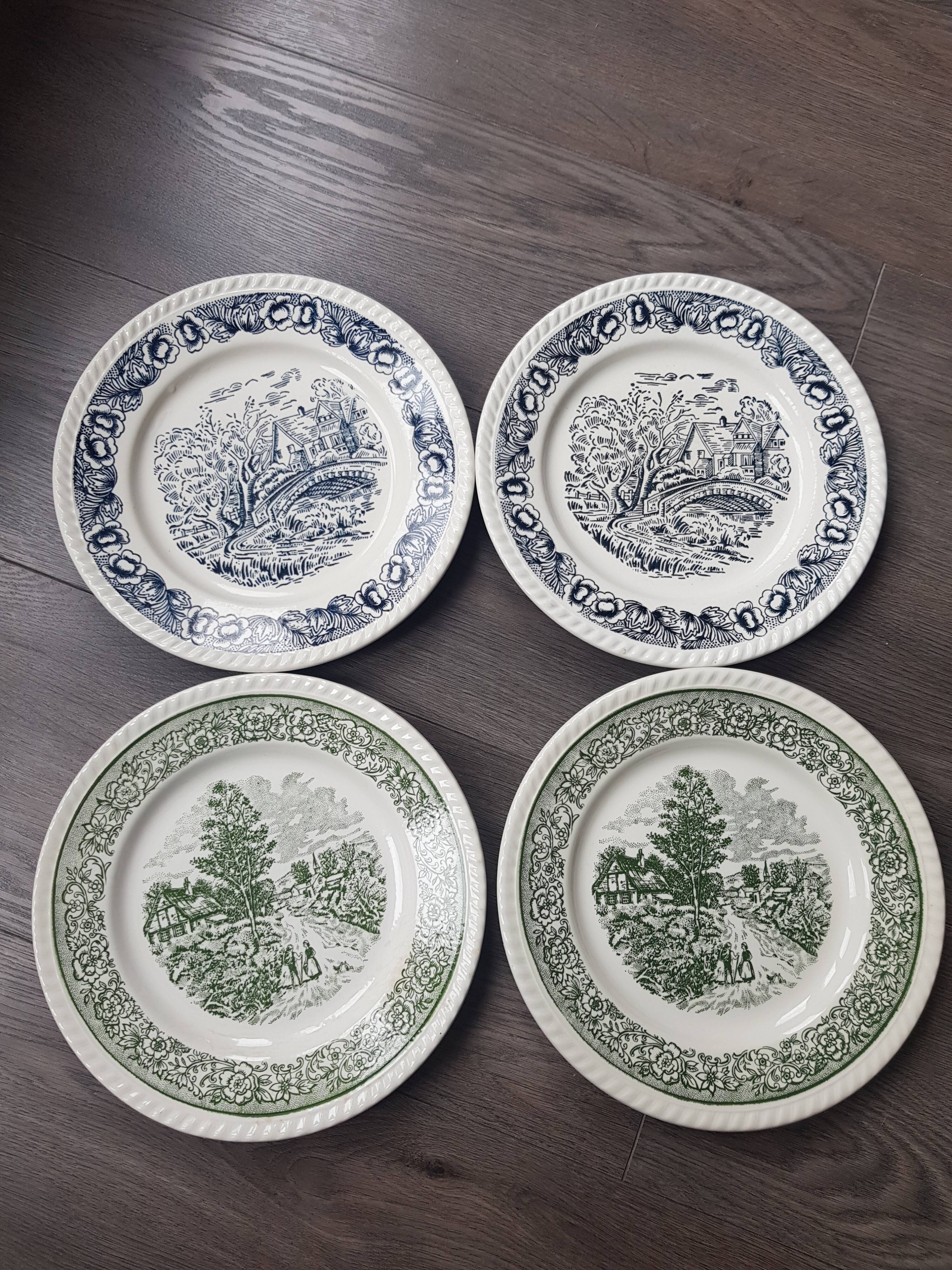 Lot de 4 assiettes plates vertes et bleues