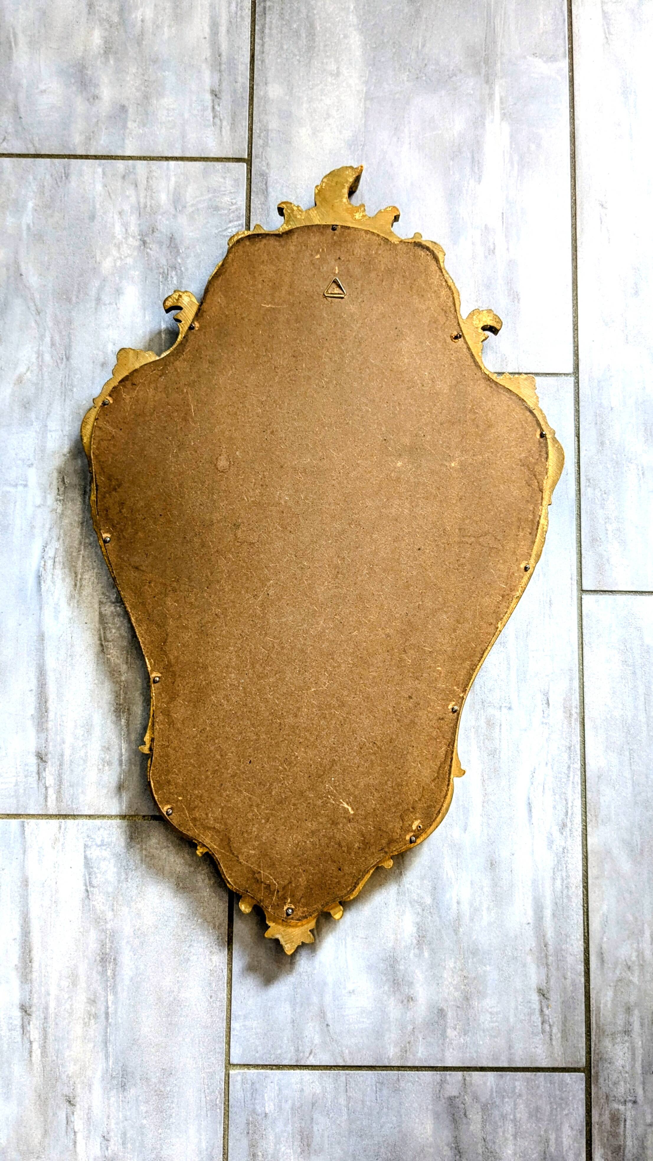 Miroir baroque doré ancien — courbes élégantes, esprit château 69 X 43 cm