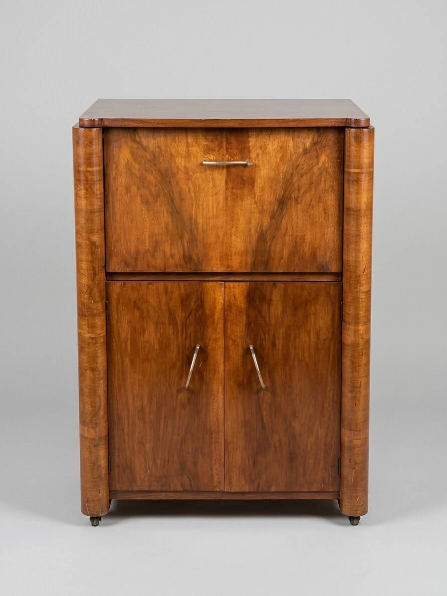 Antique turntable/TSF furniture in Art Nouveau style on wheels.