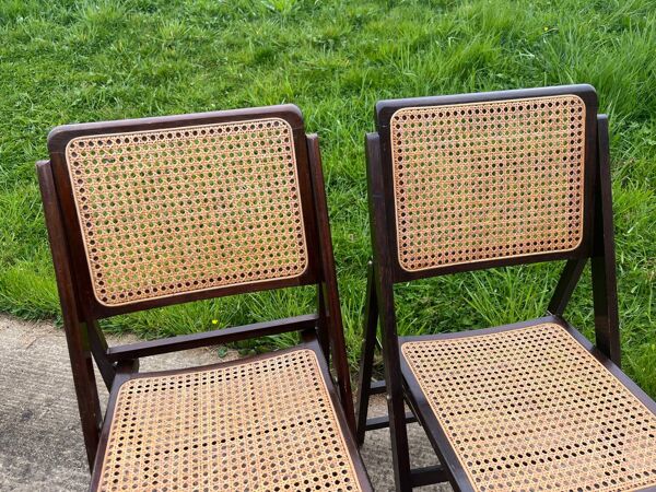 Paire de chaises pliantes , cannage , 70’