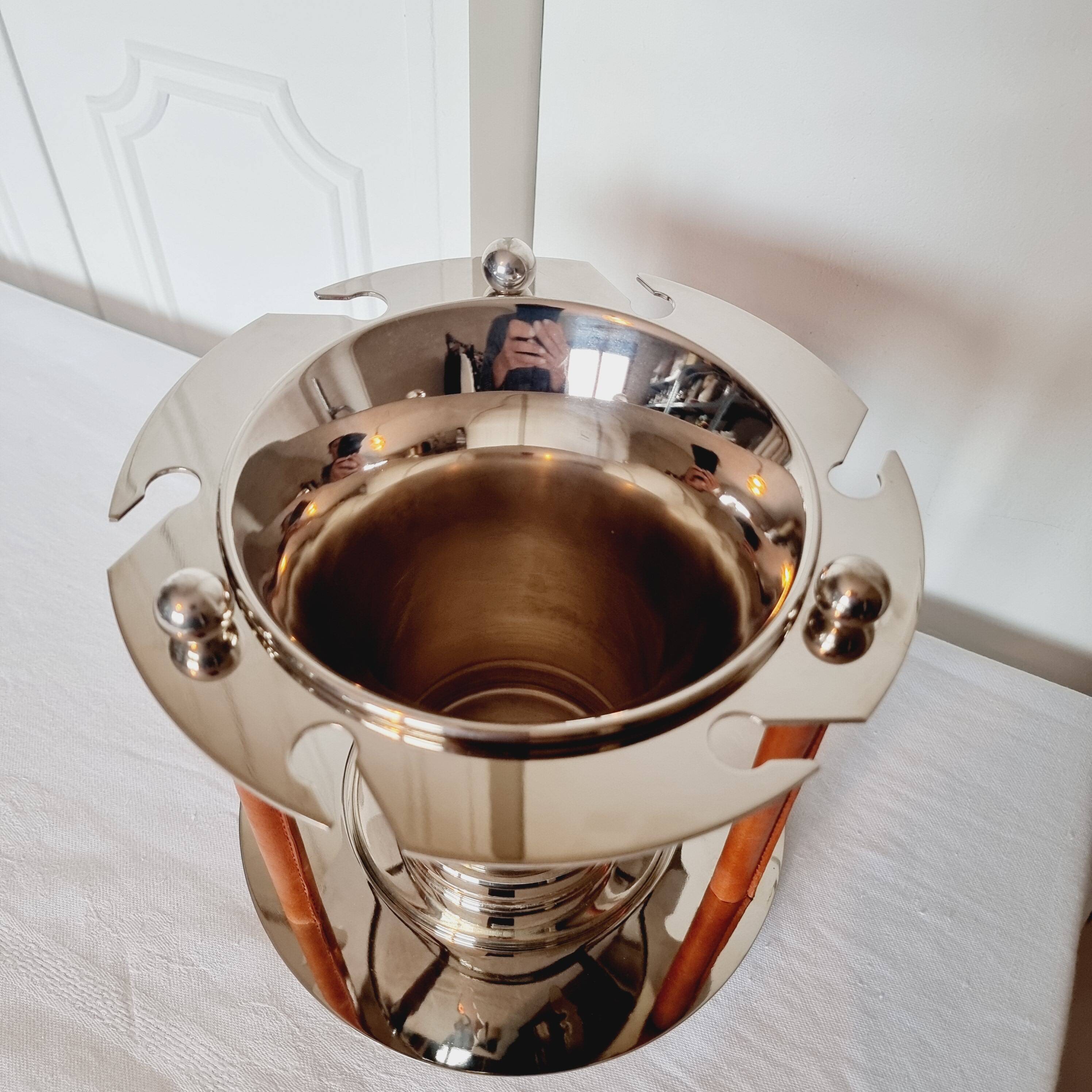 Magnifique Seau à Champagne pour 6 verres au Design Années 70 en Métal Argenté et Cuir.