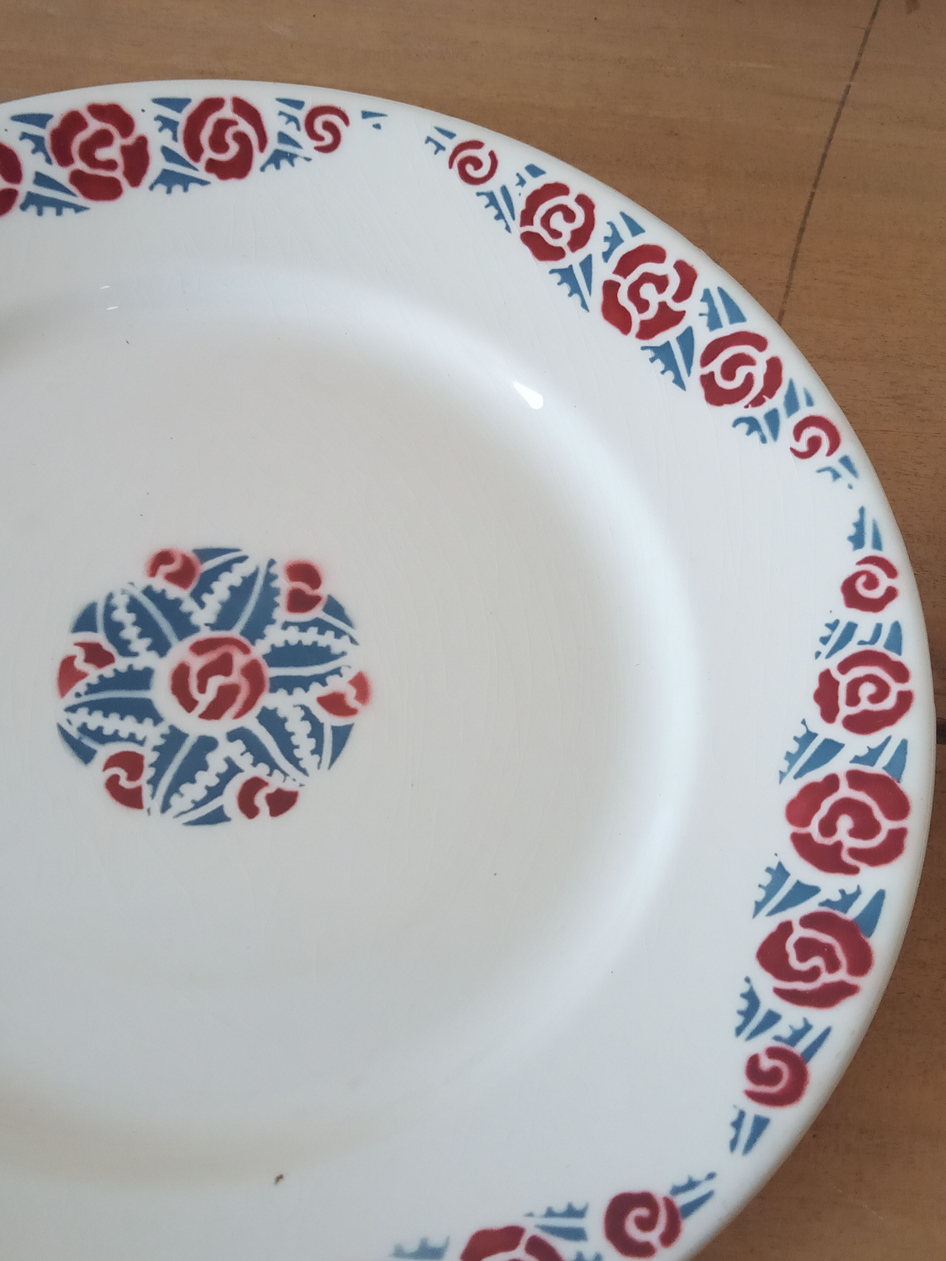 Six badonviller Art Deco dessert plates