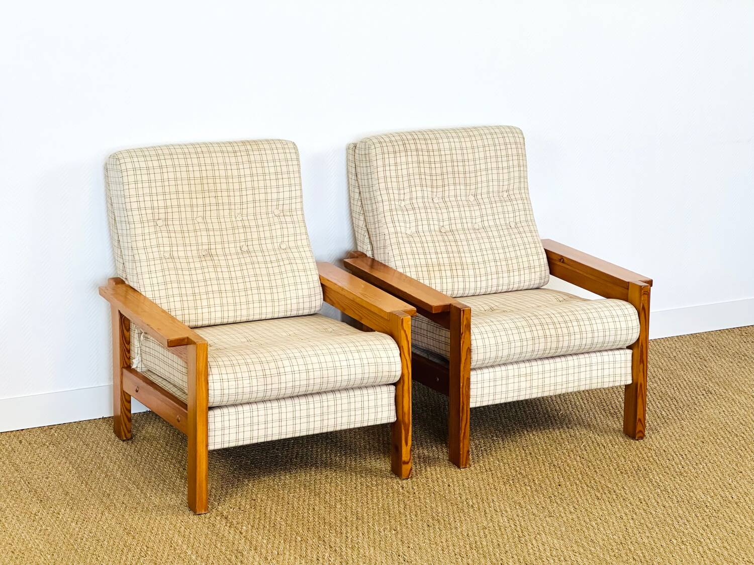 Pair of vintage 1960s armchairs