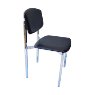 Mullca skai black and chrome production chair