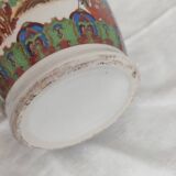 Chinese vase, Rose family style