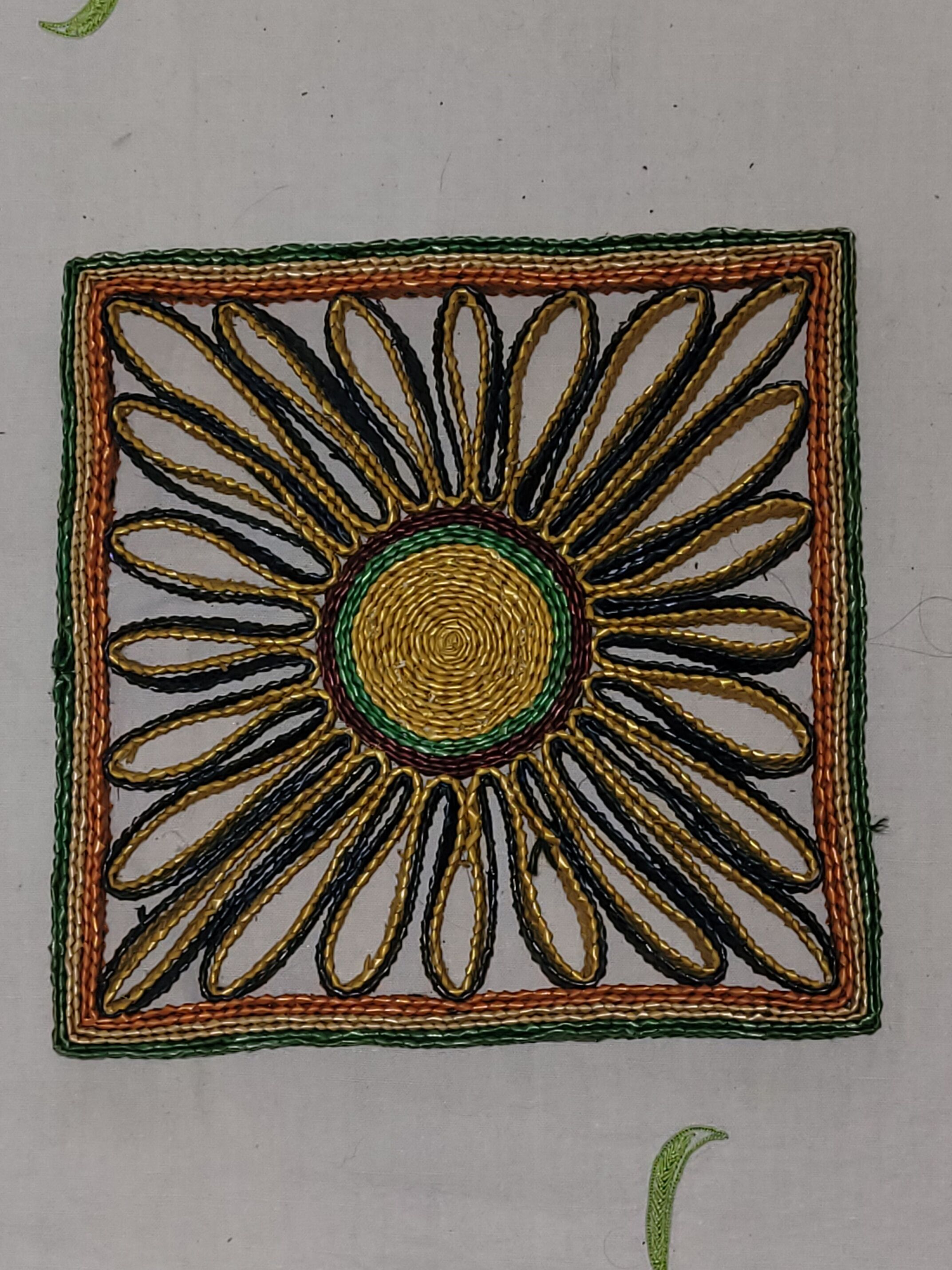 Straw square trivia - vintage