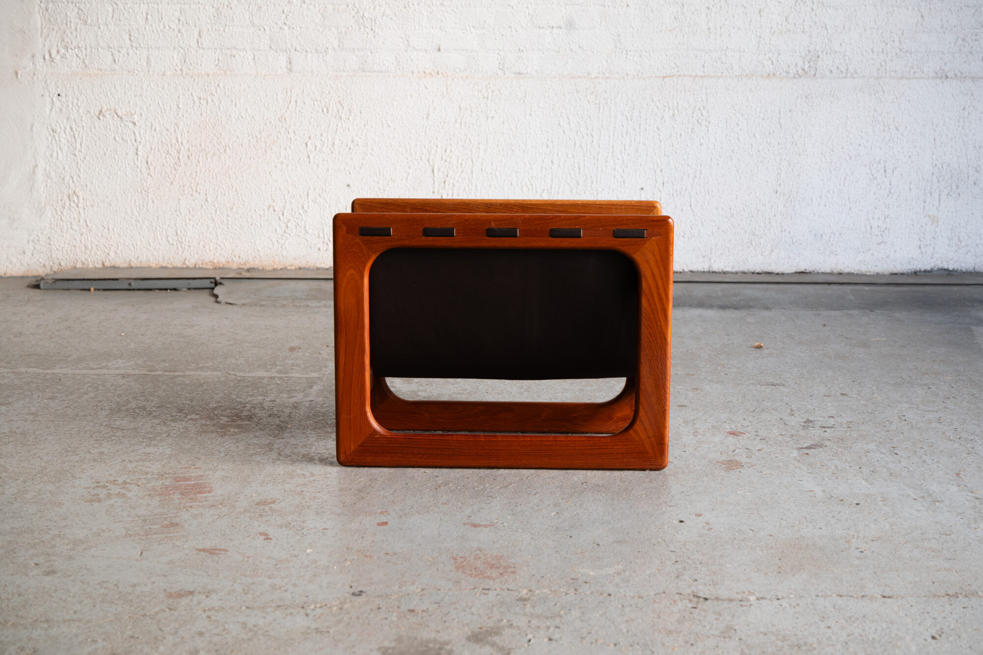 Magazine rack by Aksel Kjersgaard