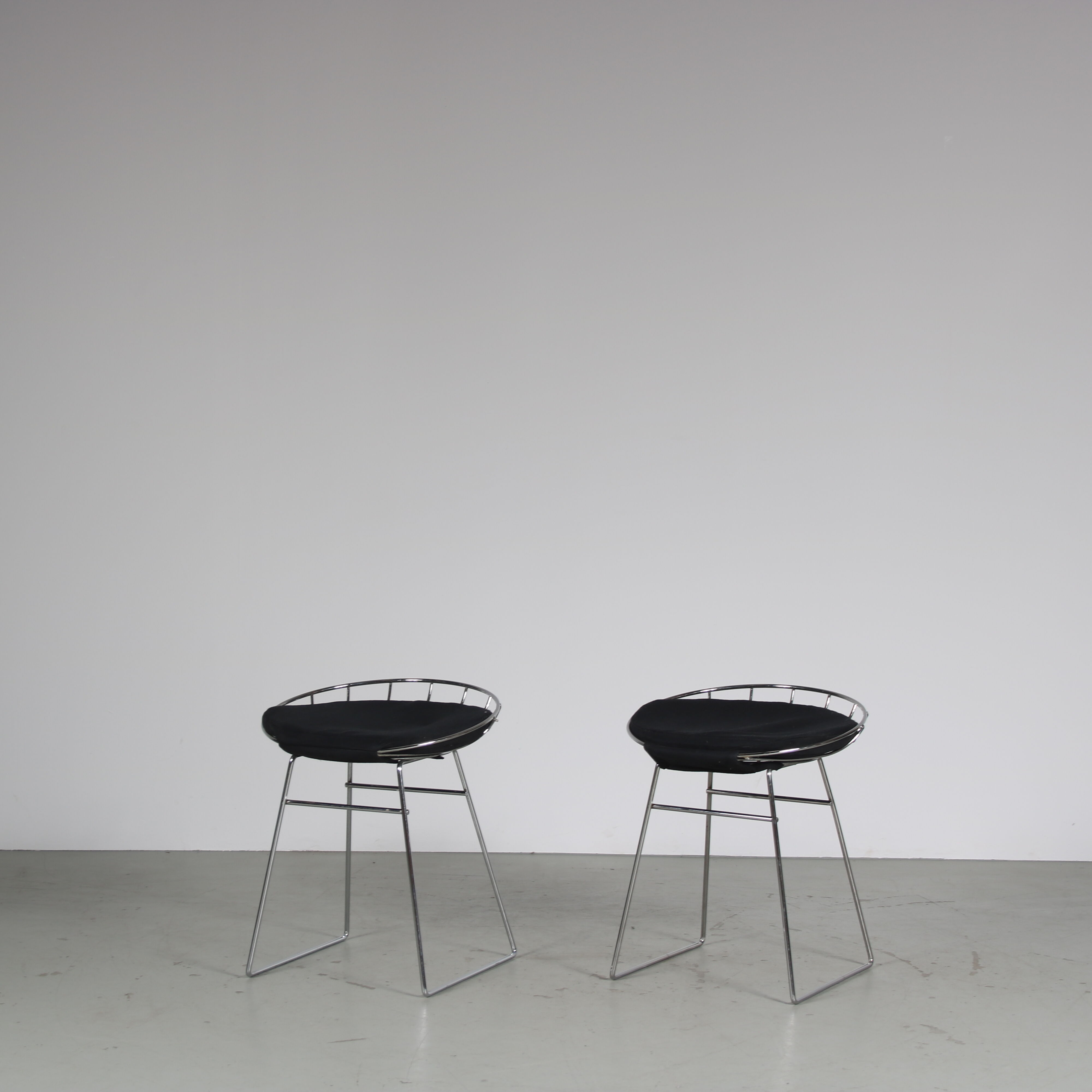 1960s Wire metal stools by Tomado from the Netherlands