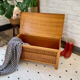 Rattan chest bench for children