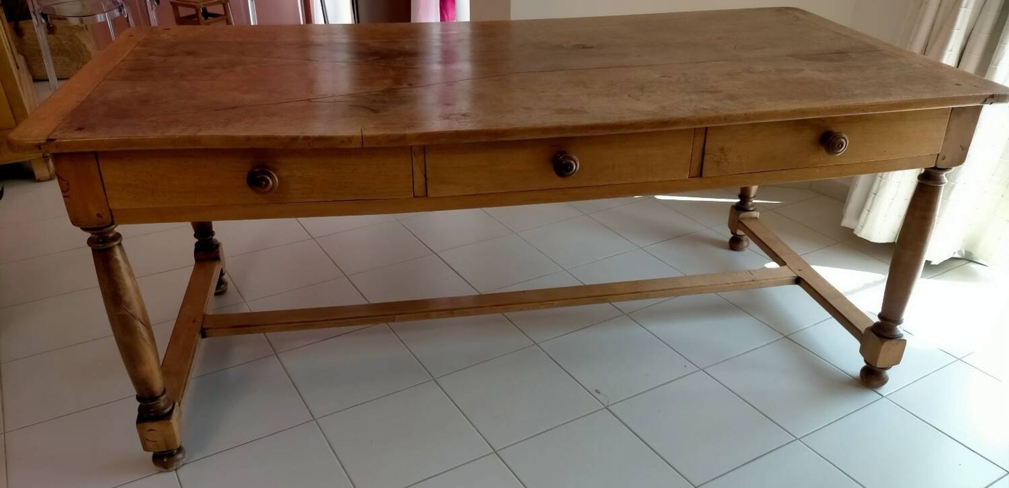 Farm table