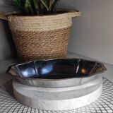 Stainless steel vegetable dish