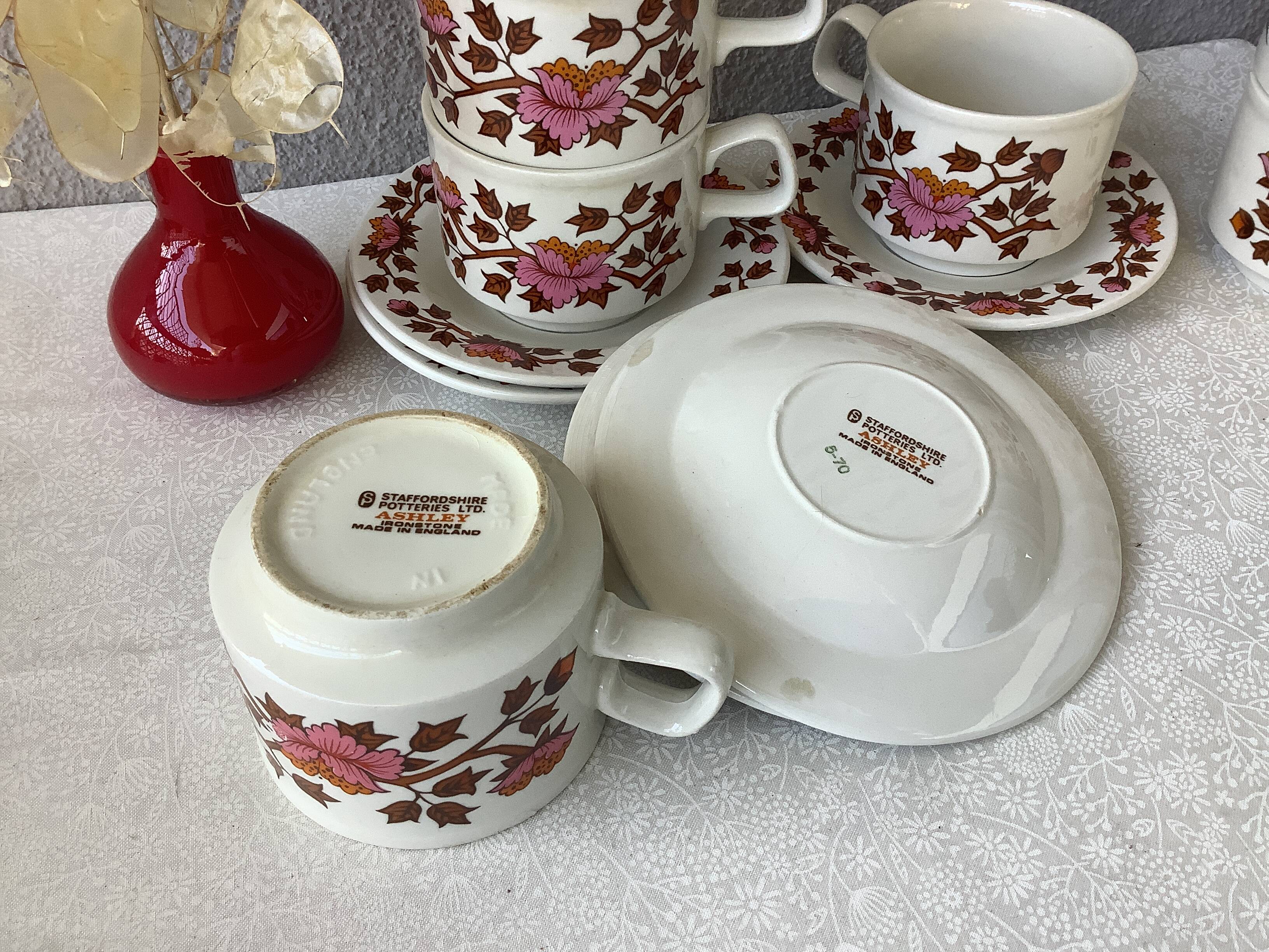 English teacups Staffordshire potteries LTD Ashley ironstone