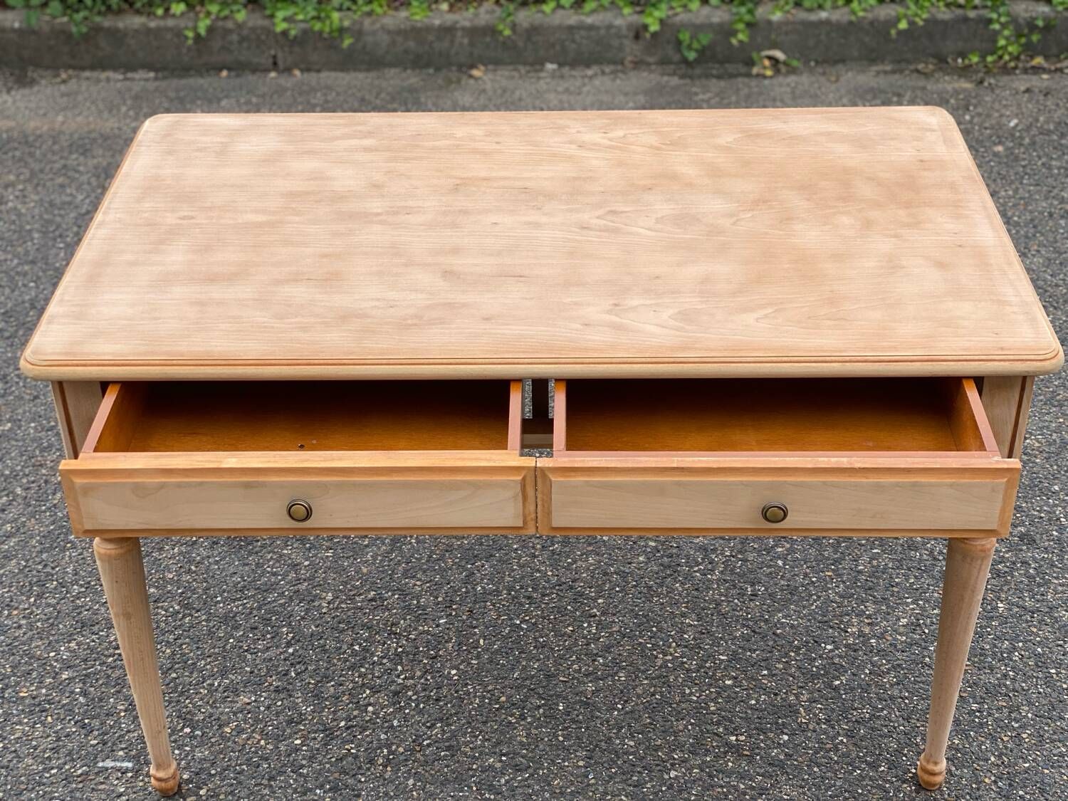 Louis XVI style presidential desk renovated in raw wood 120cm