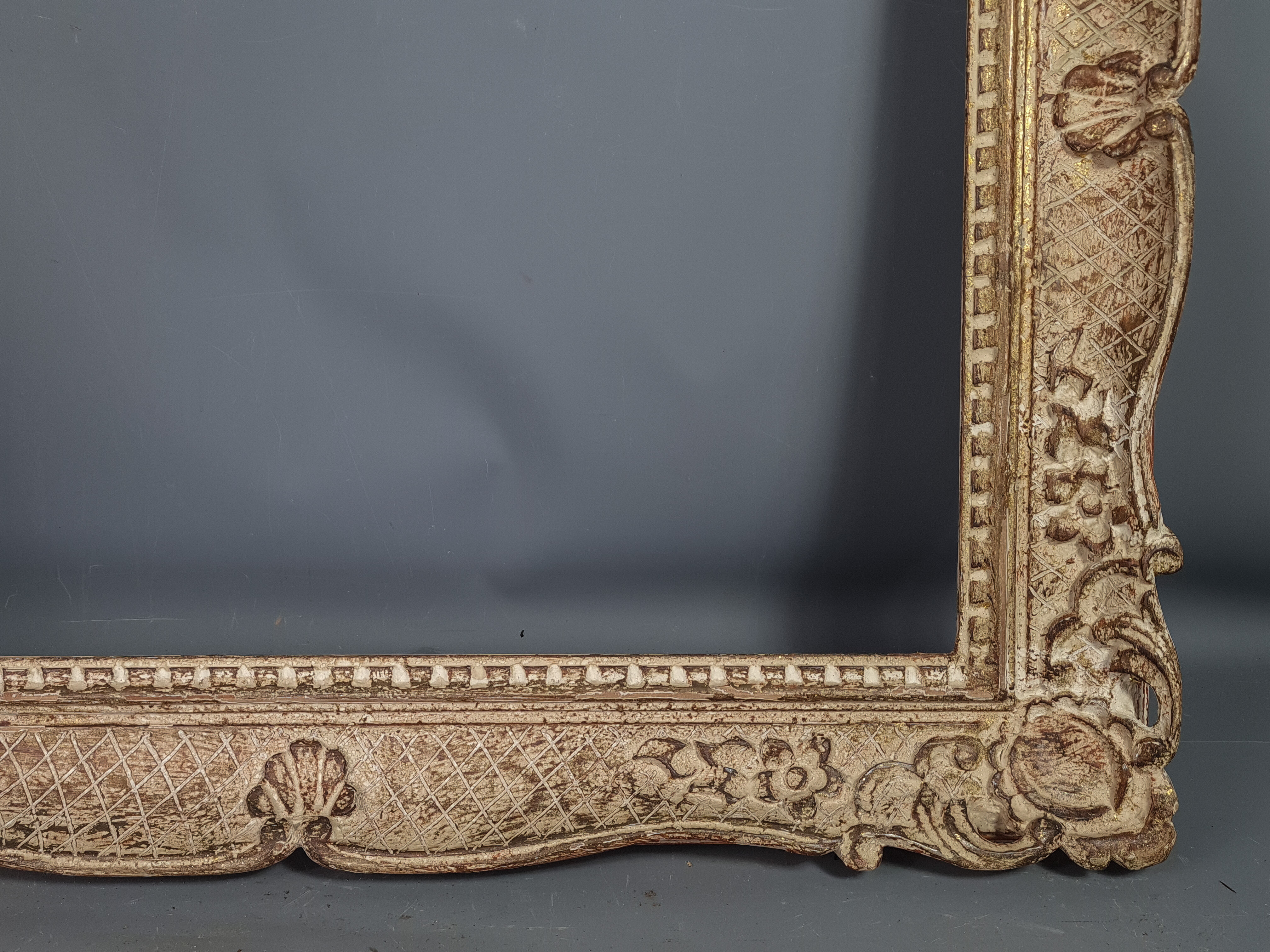Old frame Montparnasse carved wood patinated 68x59 foliage 54.8x45 cm