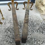 Brass fireplace set and its two andirons