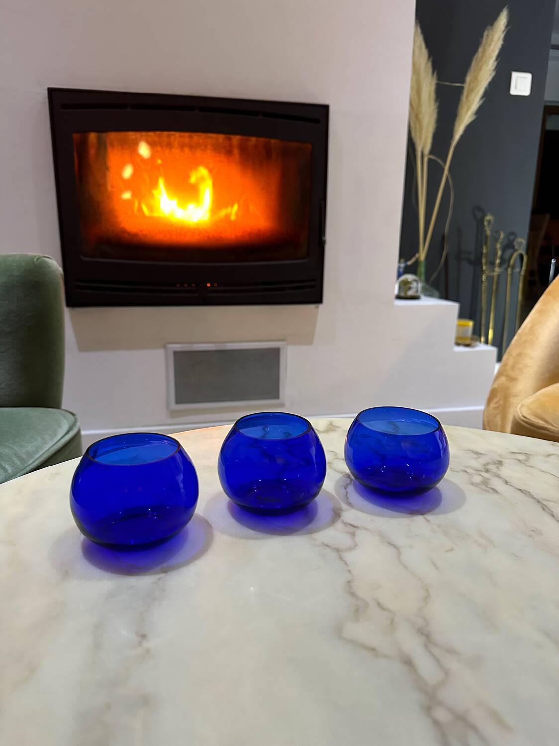 Set of 3 blue glass candle holders