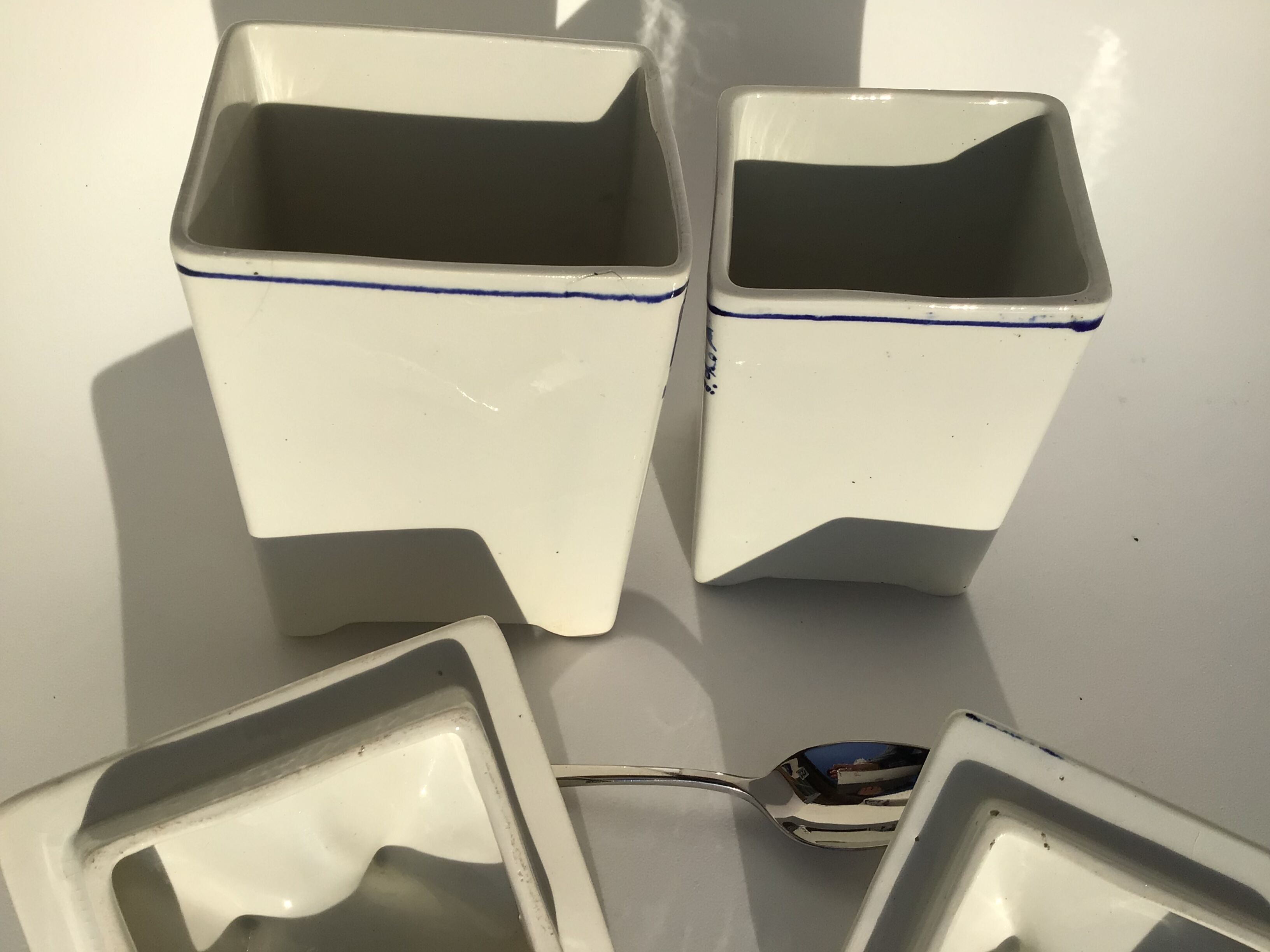 2 Spice pots around 1910 St Amand blue décor