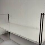 Metal string shelf