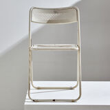 Chaise pliante en métal blanc