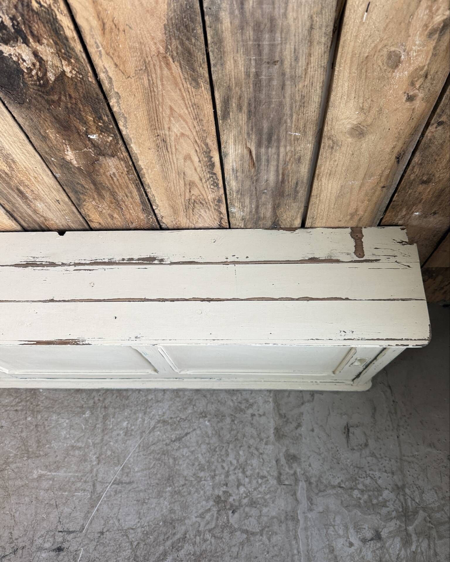 Vintage patinated work cabinet with sliding doors (renovated)