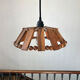 Suspension en bois et perle vintage