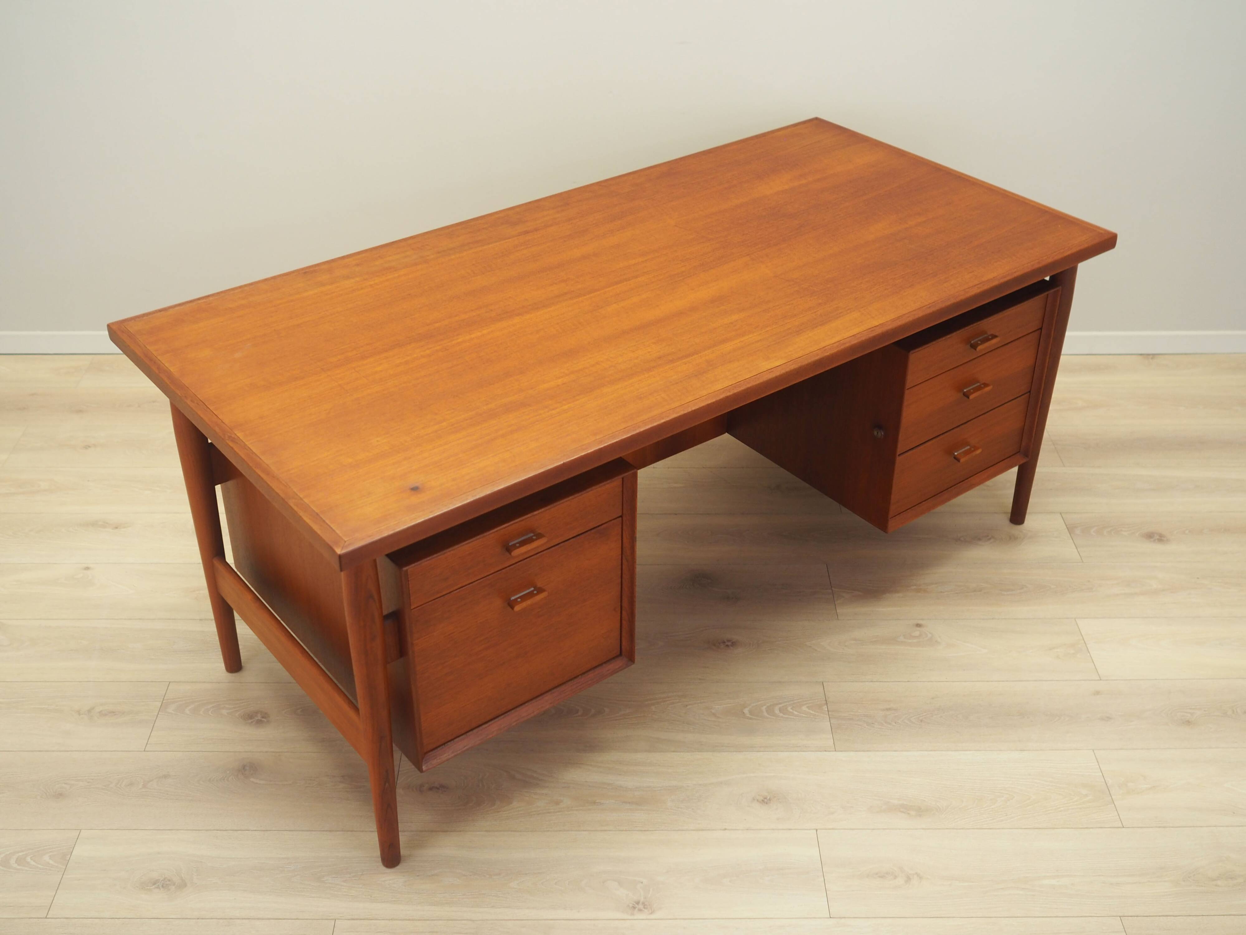 Teak desk, Danish design, 1960s, designer: Arne Vodder, production: Sibast