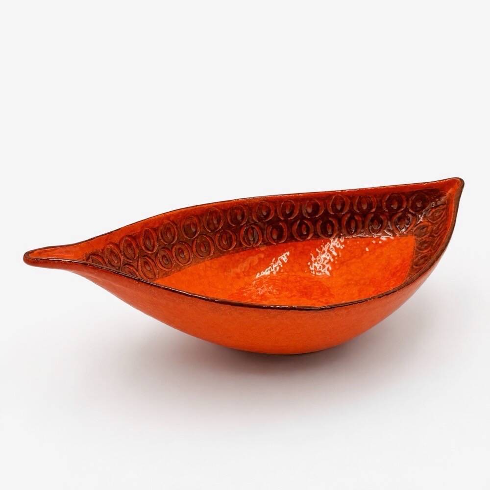 Large Italian modernist ceramic bowl from the 60s/70s.