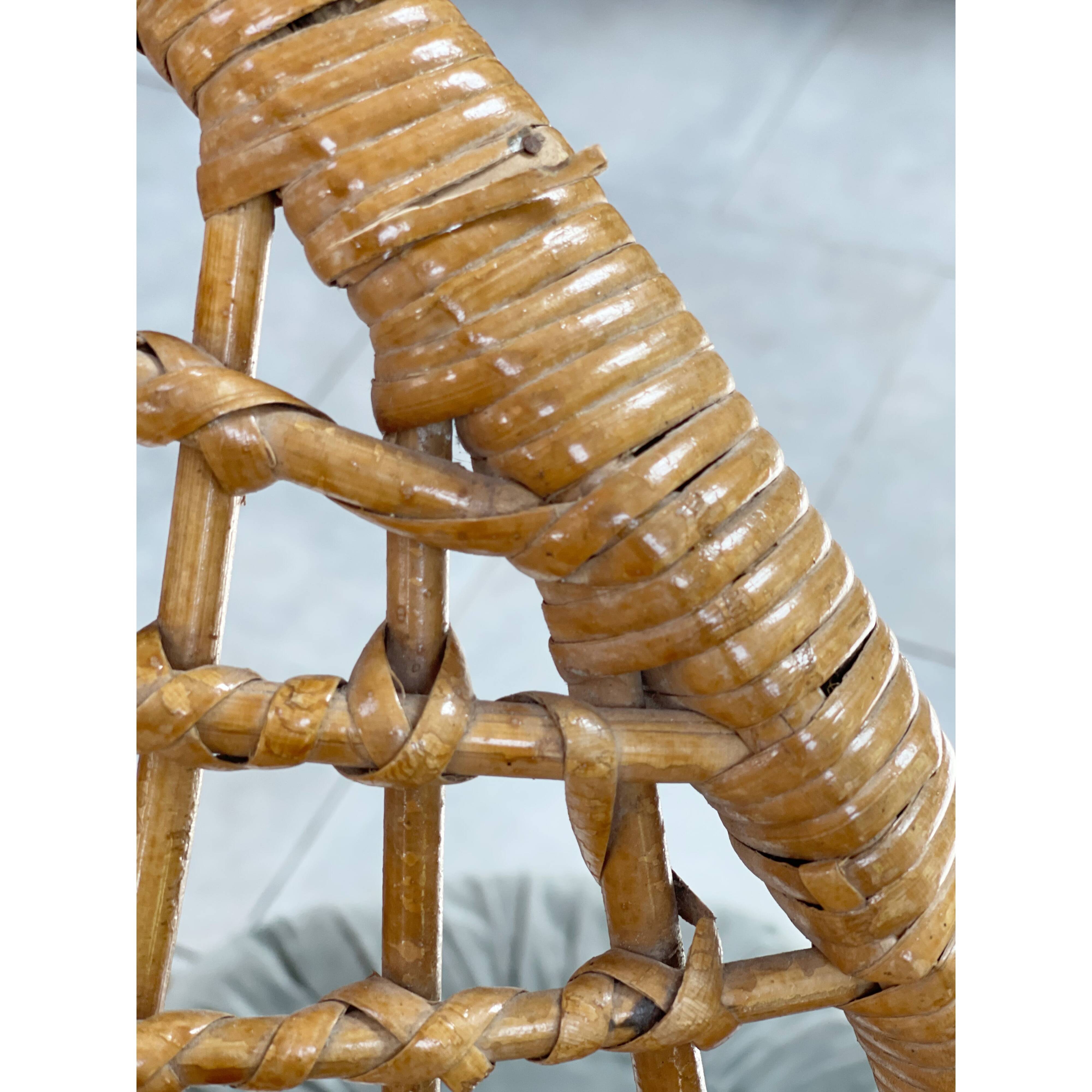 Hanging cocoon chair from the 60s-70s