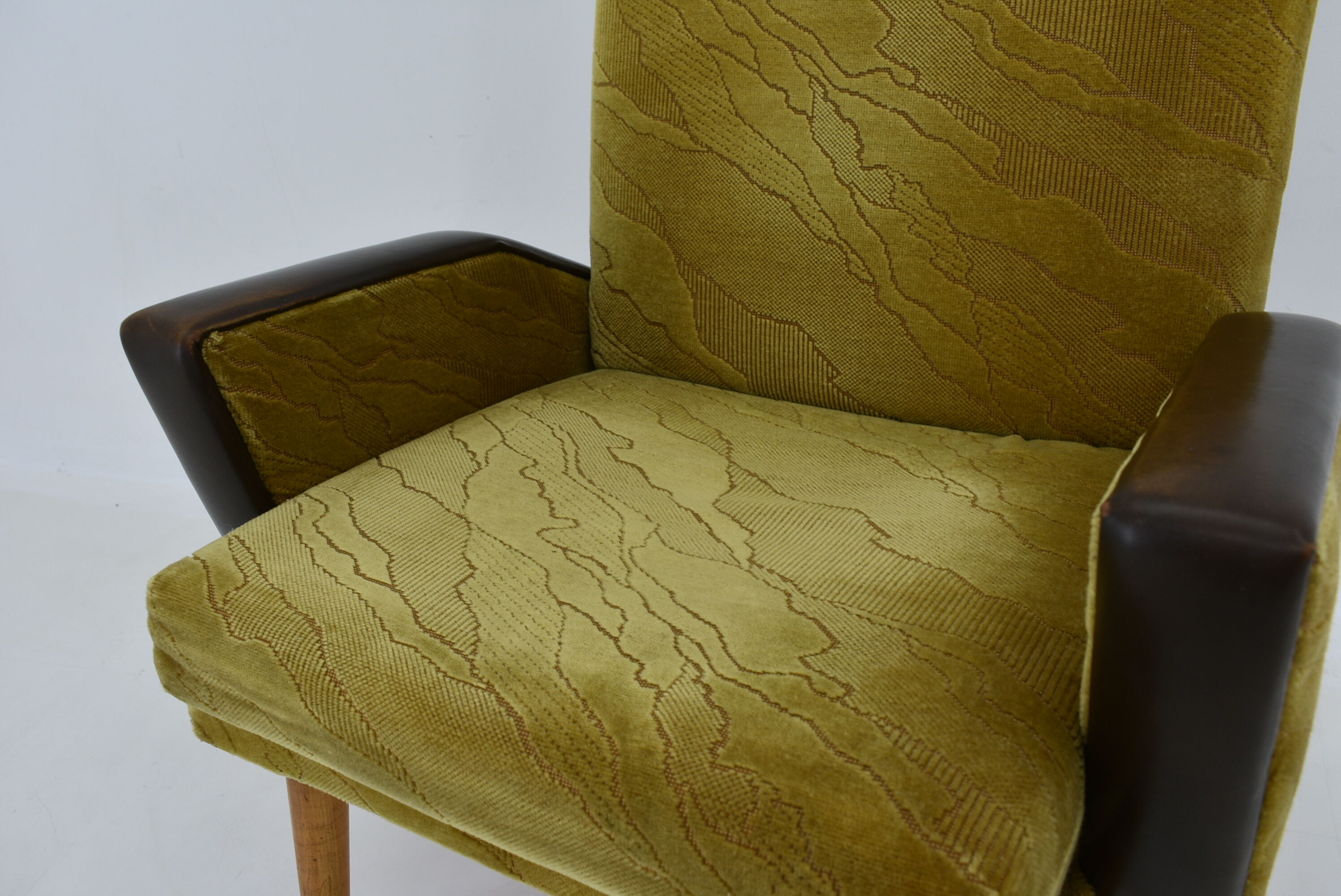 Midcentury Leather Armchairs Designed by Miroslav Navrátil, 1970s