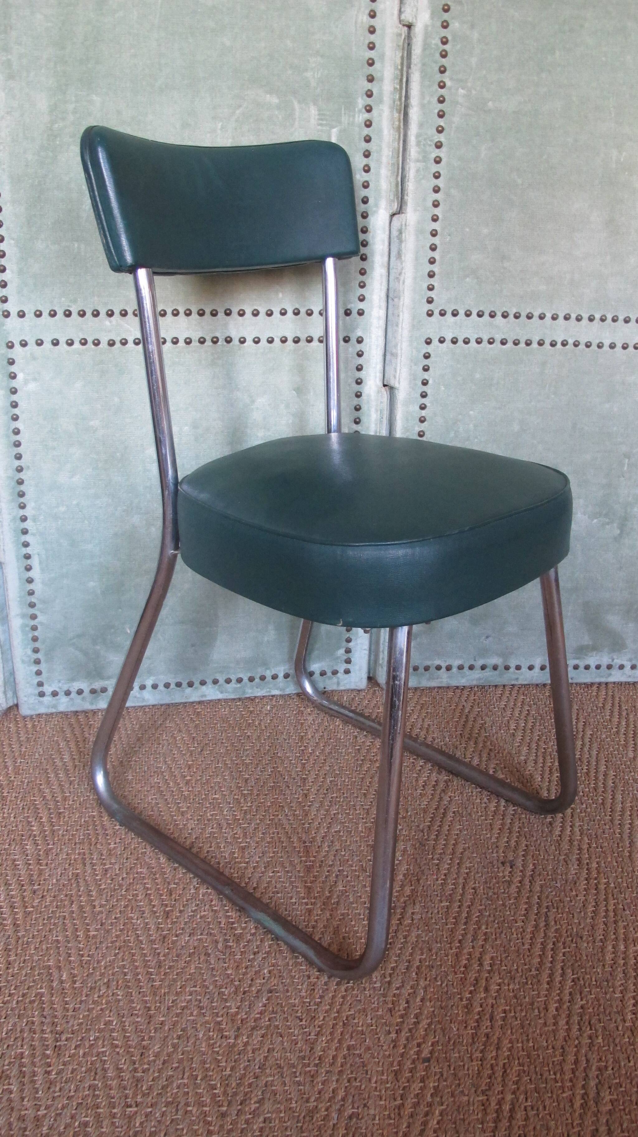 Ronéo typist chair
