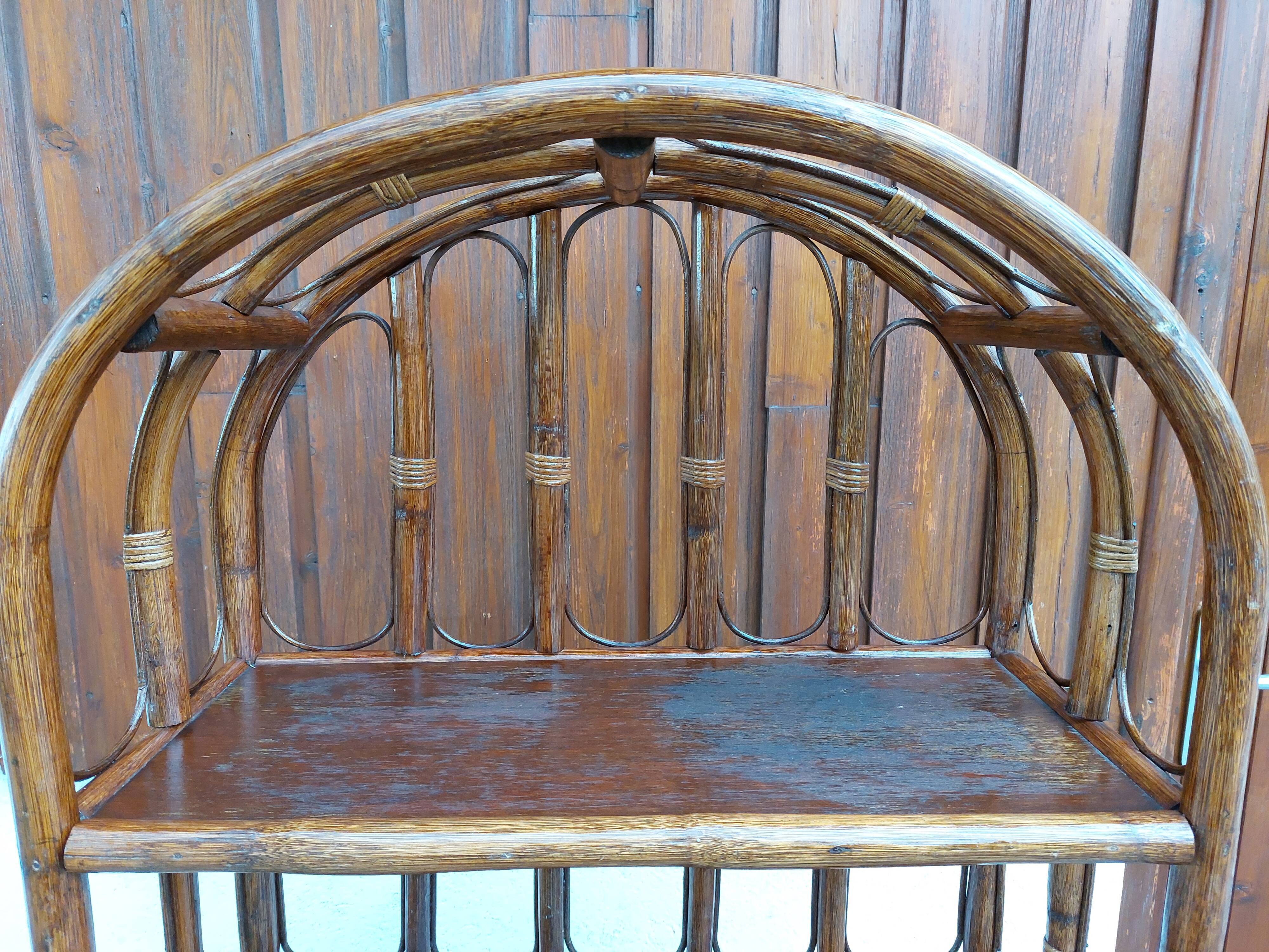 Bamboo wood shelf and canning