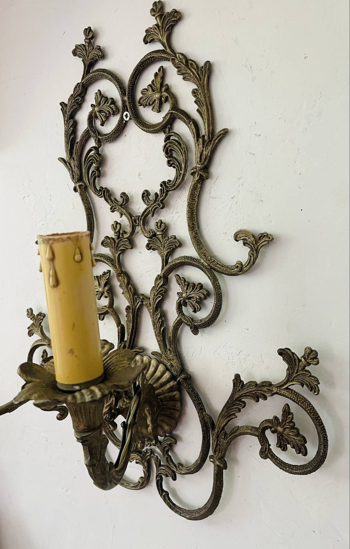 Large vintage Italian baroque wall light