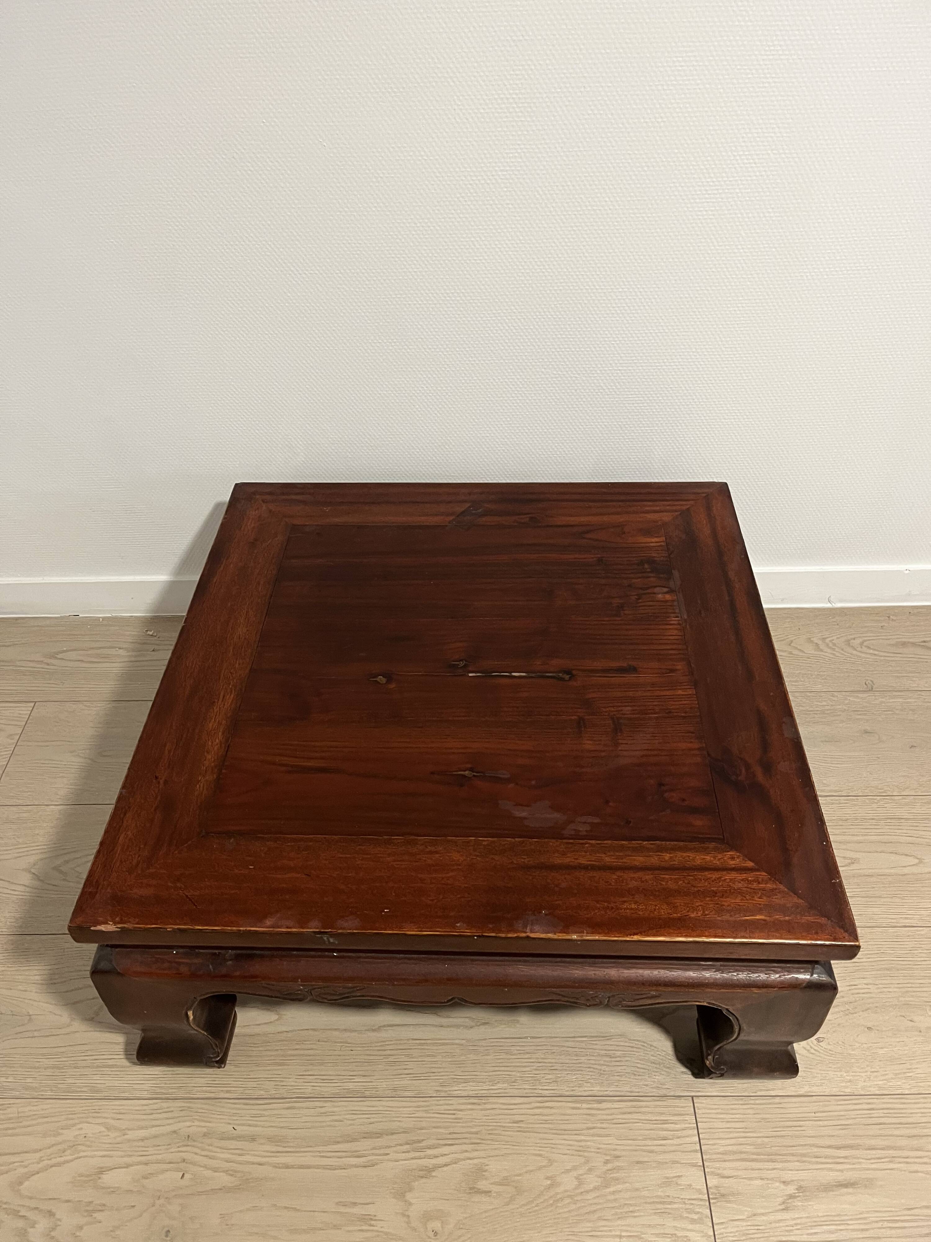Table basse en bois massif – style asiatique