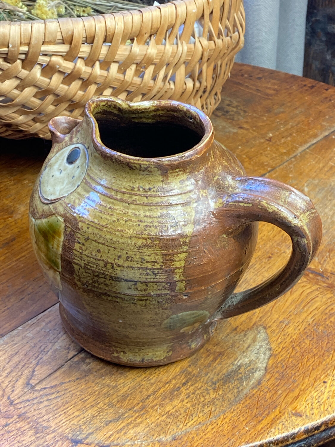 Owl-shaped pitcher in stoneware