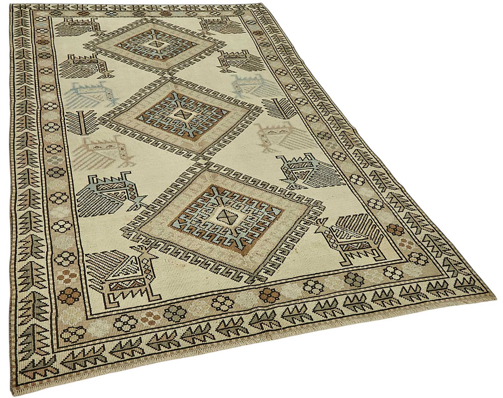 Turkish Vintage Anatolian Rug 154 cm x 247 cm