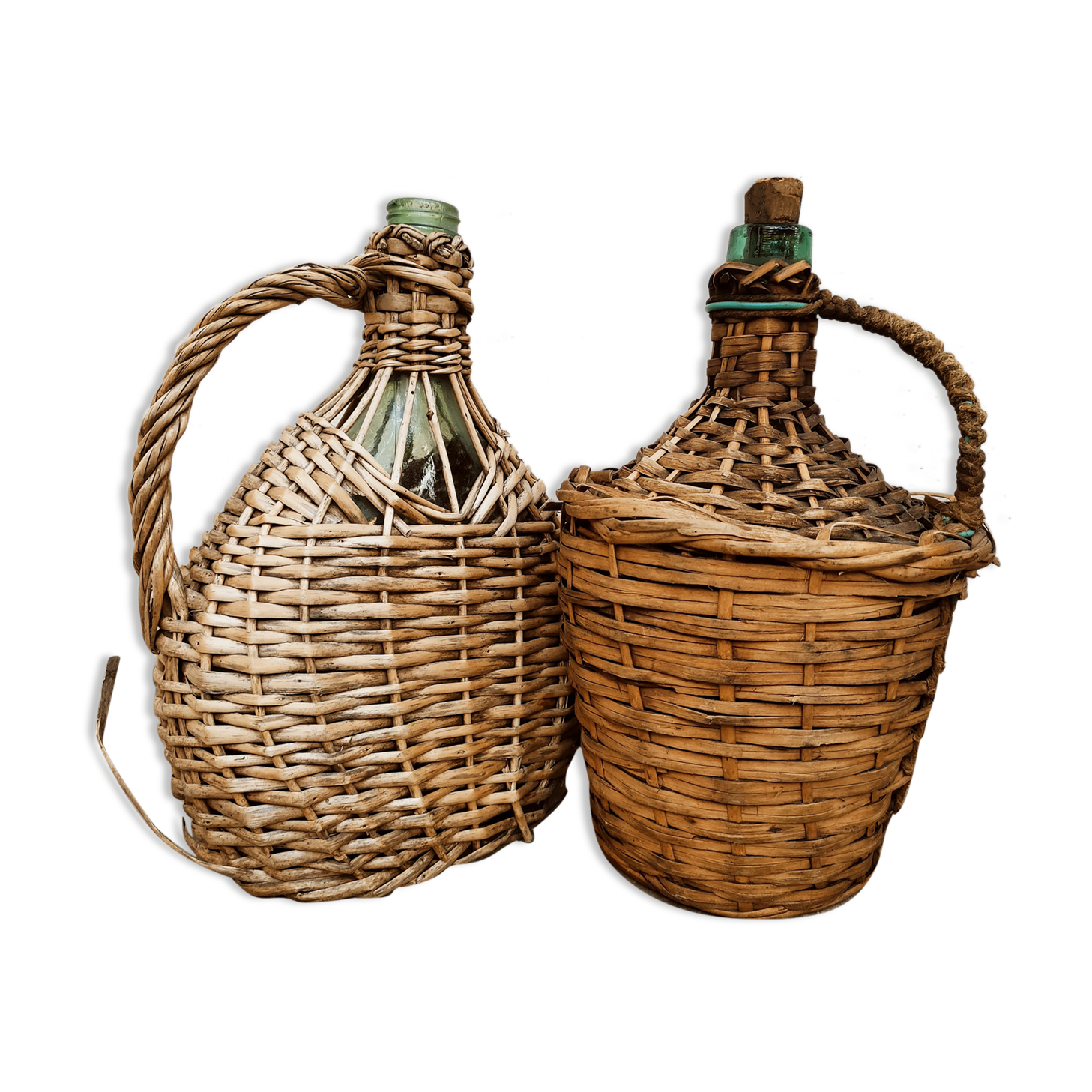 Duo of ladies jeanne with wicker