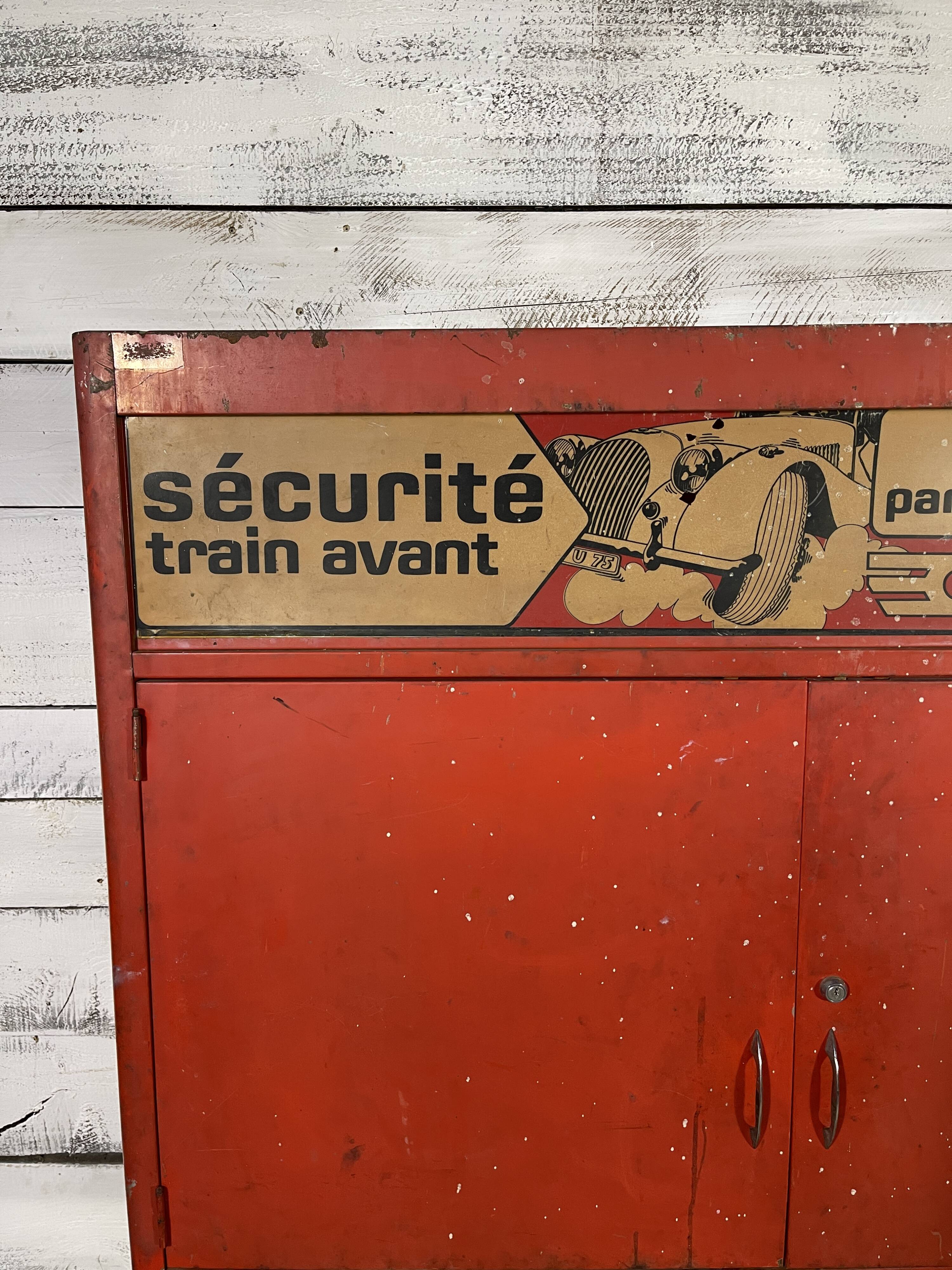 Workshop furniture facom 1970