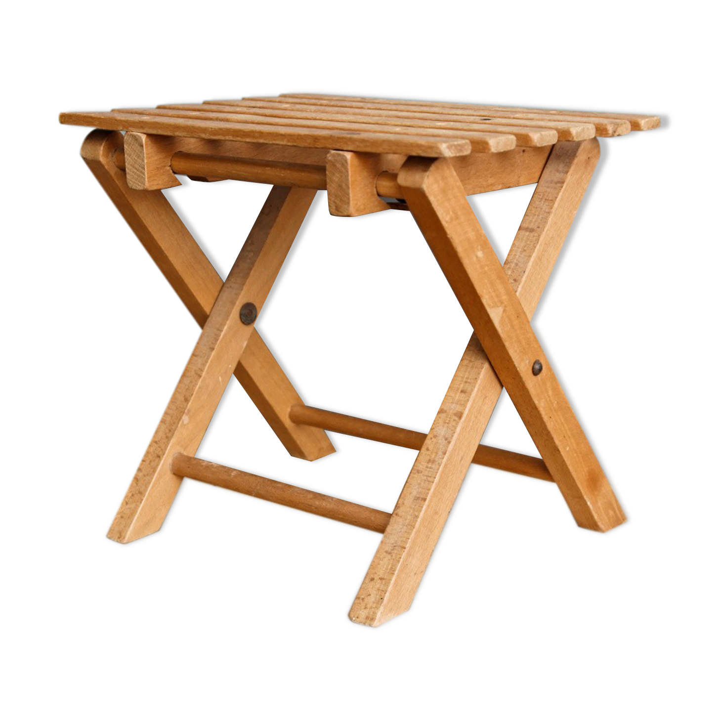 Lathy folding stool made of wood