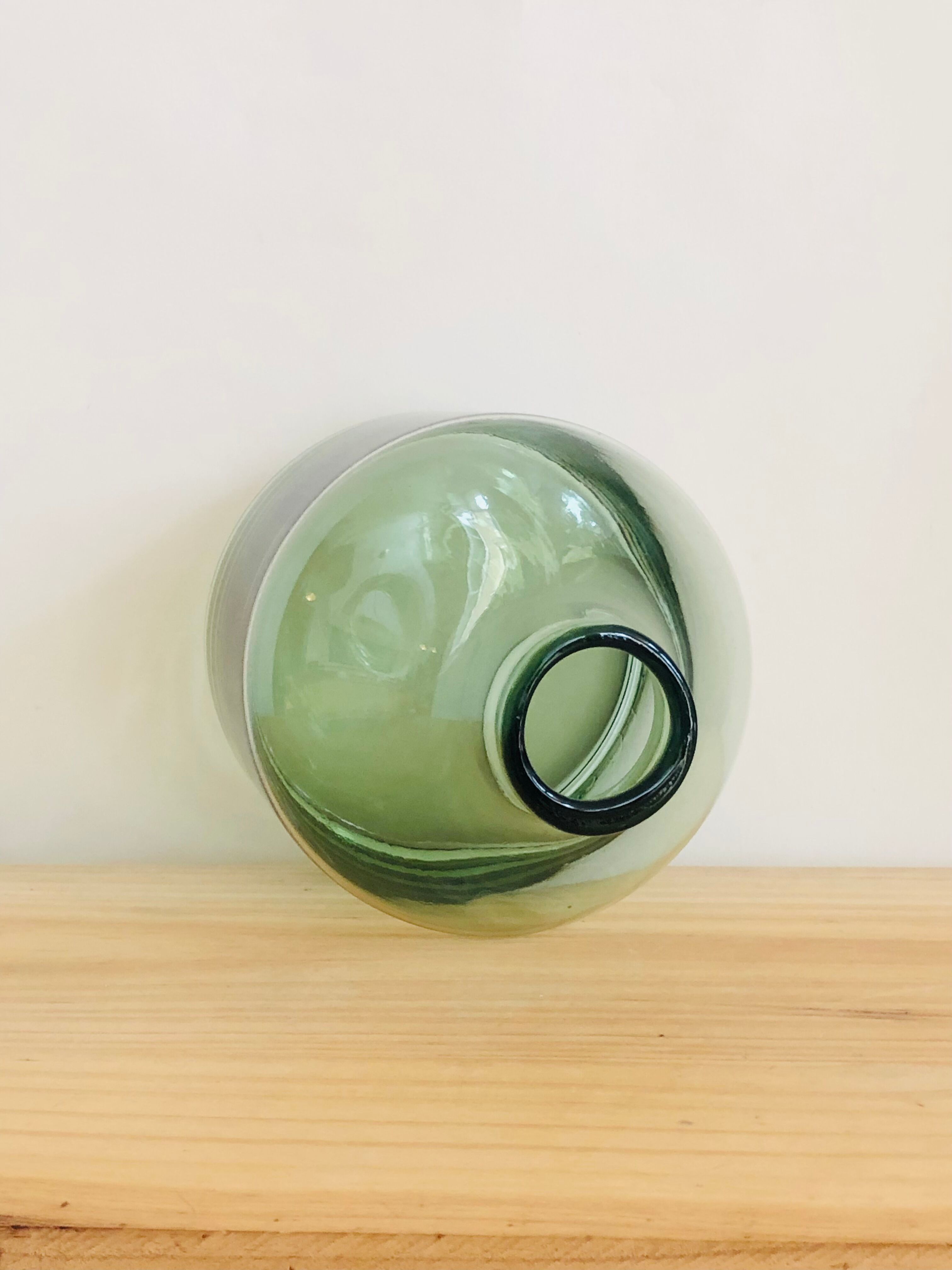 Glass vase style lady jeanne