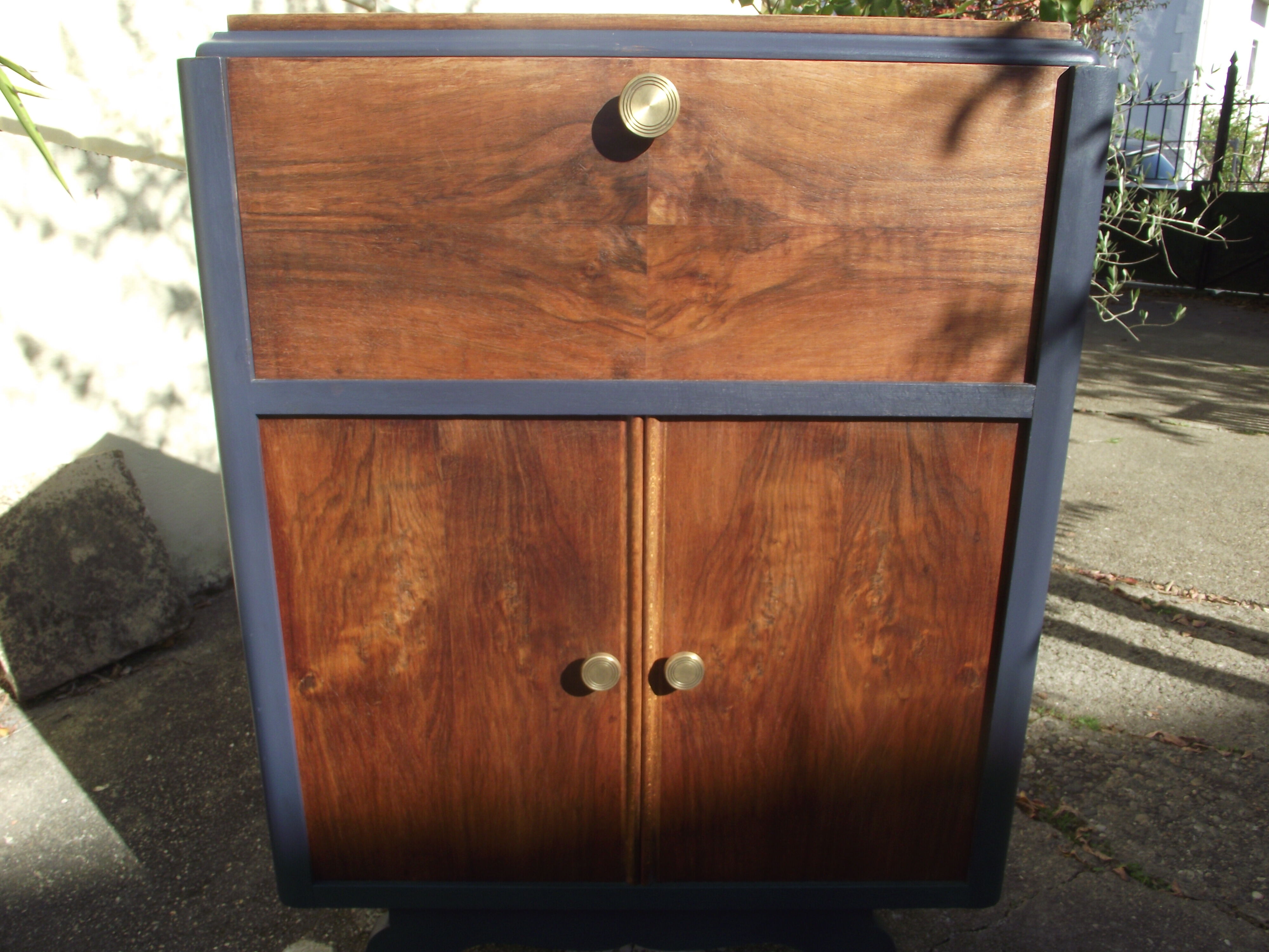 Extra furniture art deco walnut